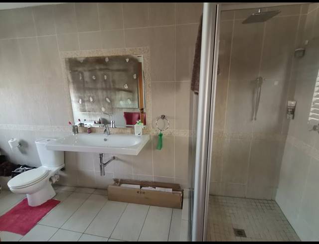 4 BEDROOM TOWNHOUSE FOR SALE IN EMFULENI GOLF ESTATE